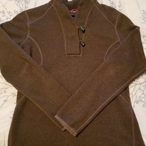 Womens North Face sweater brown